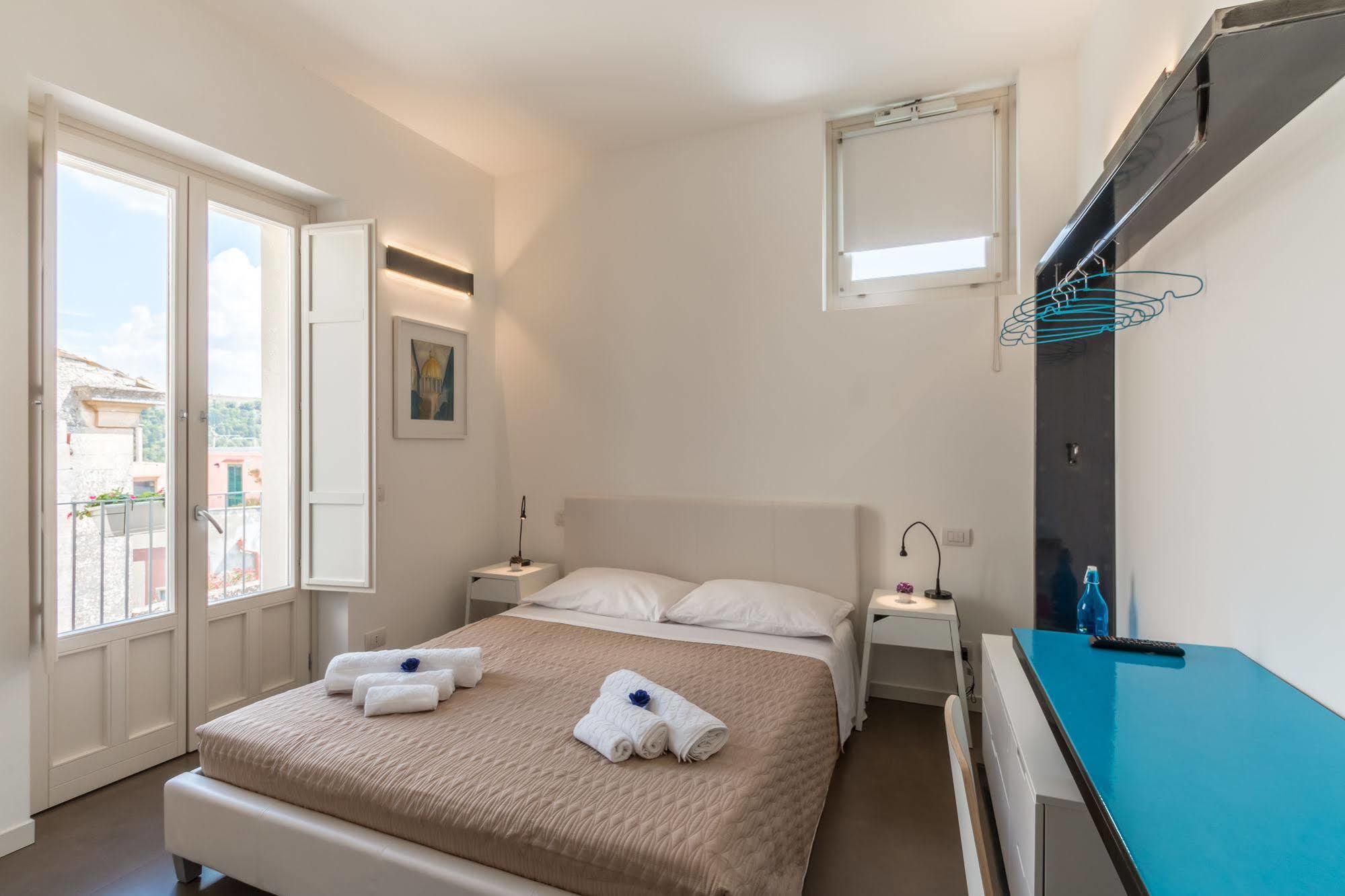 ラグーザ Terrazza Dei Sogni Bed & Breakfast エクステリア 写真