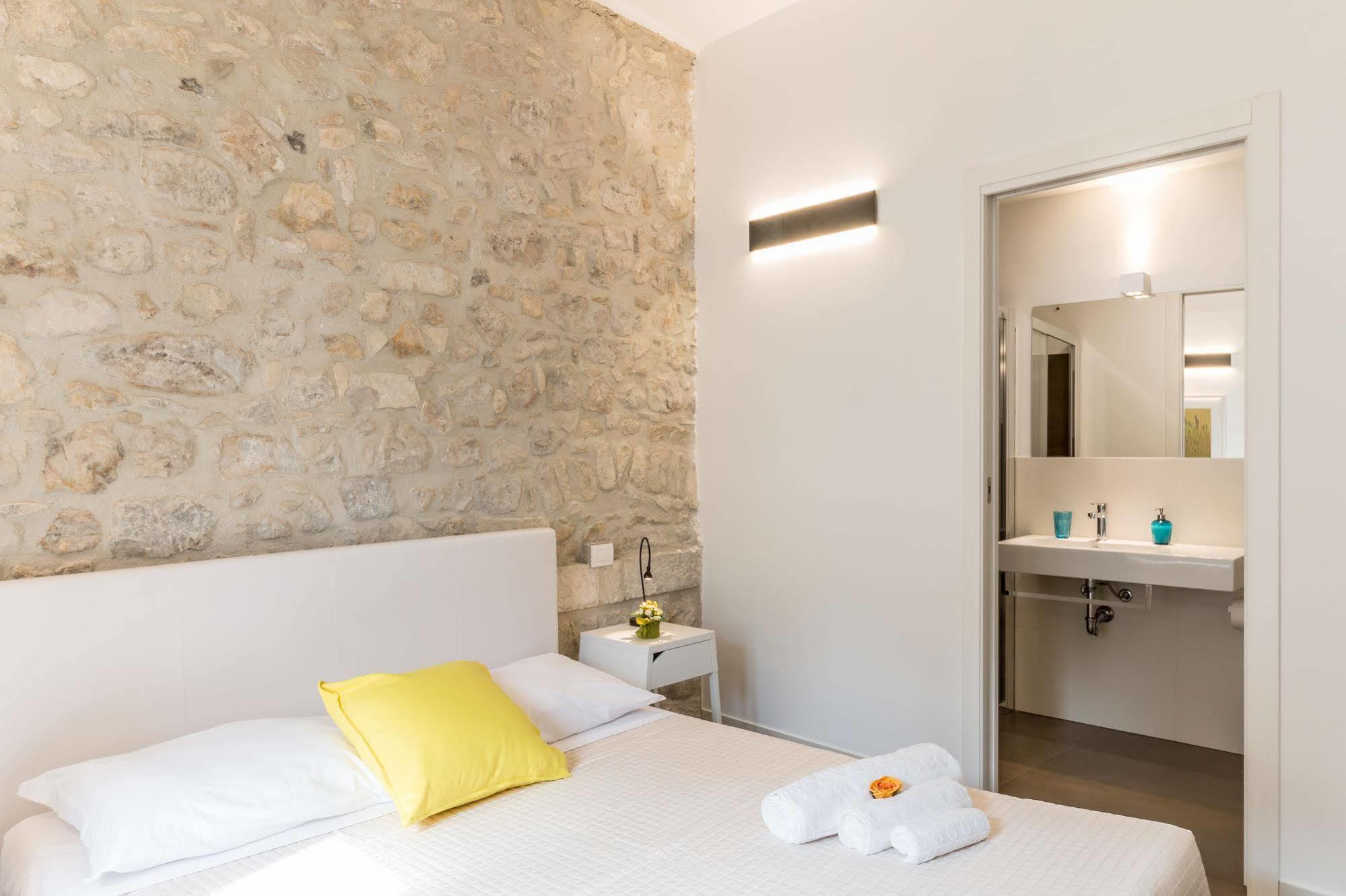 ラグーザ Terrazza Dei Sogni Bed & Breakfast エクステリア 写真